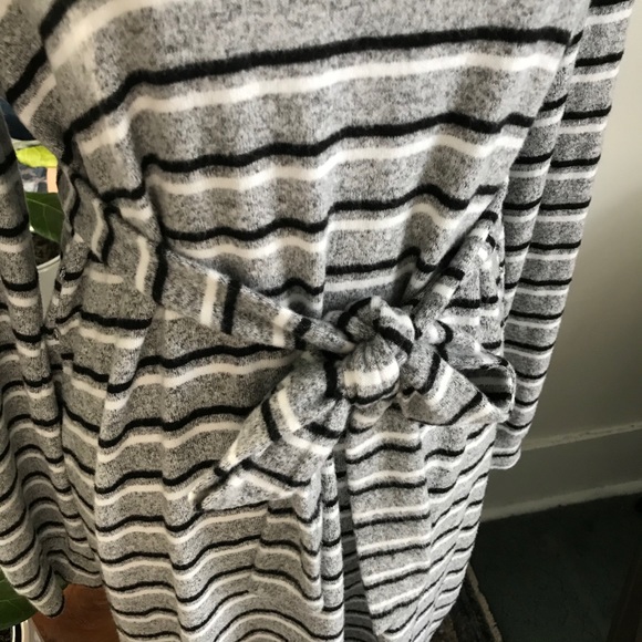 TOPSHOP Gray + Black Striped Sweater Dress - Picture 5 of 7